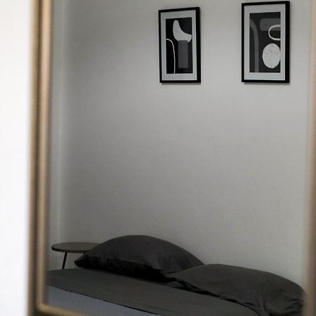 Pink Sand Sea Apartment Adelianos Kampos Exterior photo